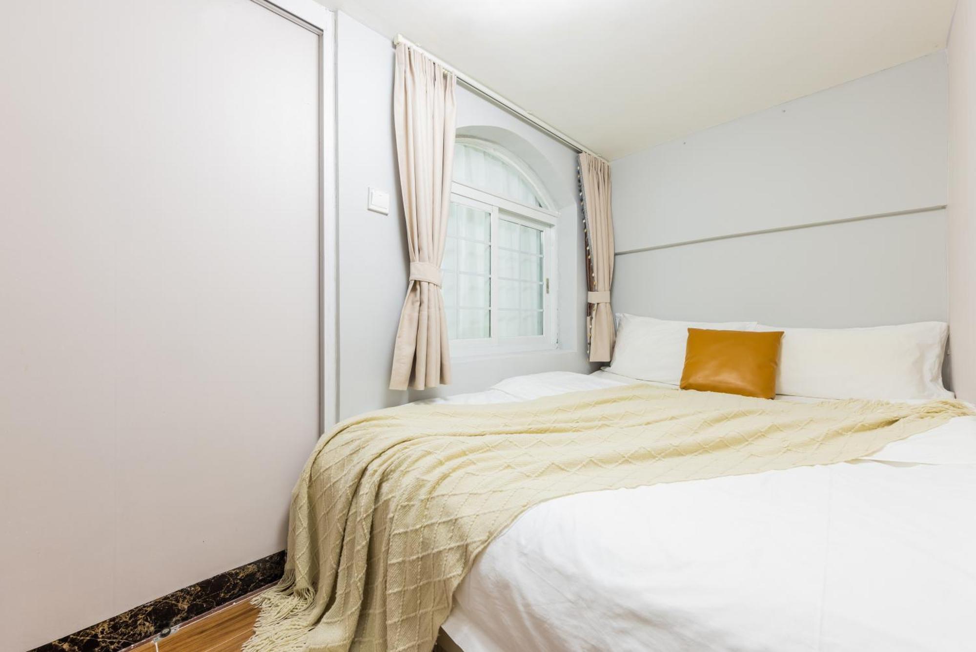Lavendar Duplex Apartment Guangzhou Exterior photo