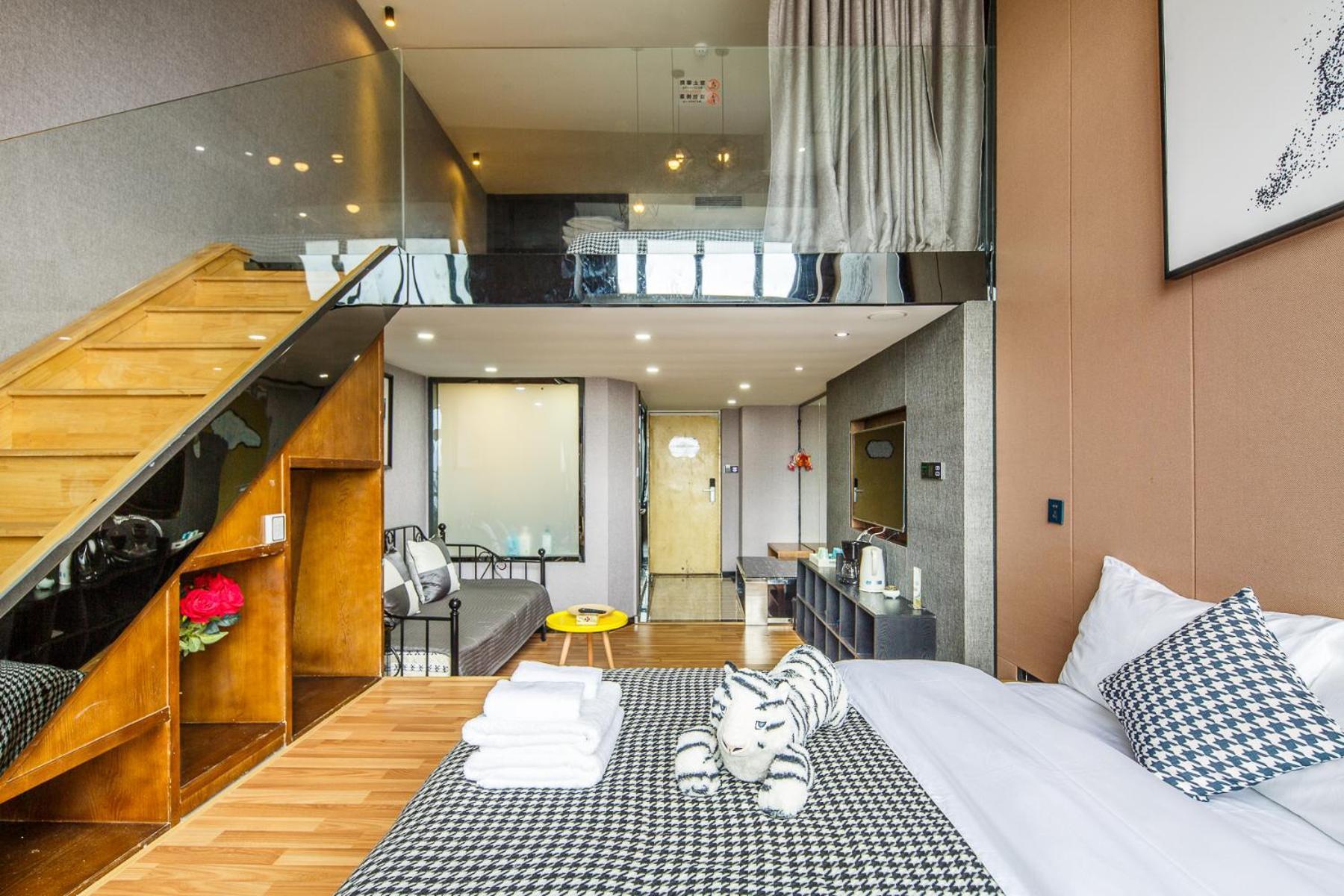 Lavendar Duplex Apartment Guangzhou Exterior photo